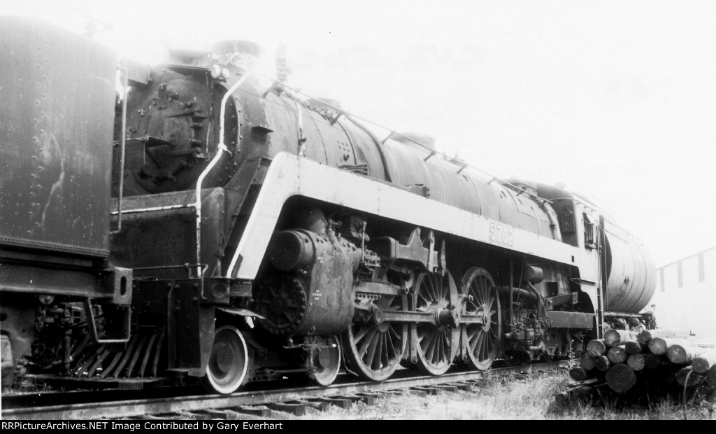 CN 4-6-4 #5702